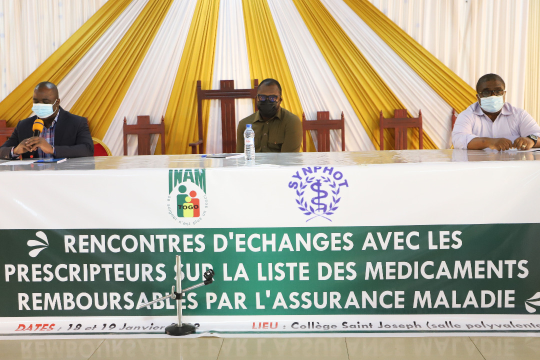 Assurance Maladie : INAM et SYNPHOT échangent avec les prescripteurs du grand Lomé sur la liste des médicaments remboursables.